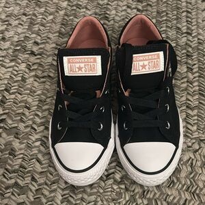 Converse all stars sneakers